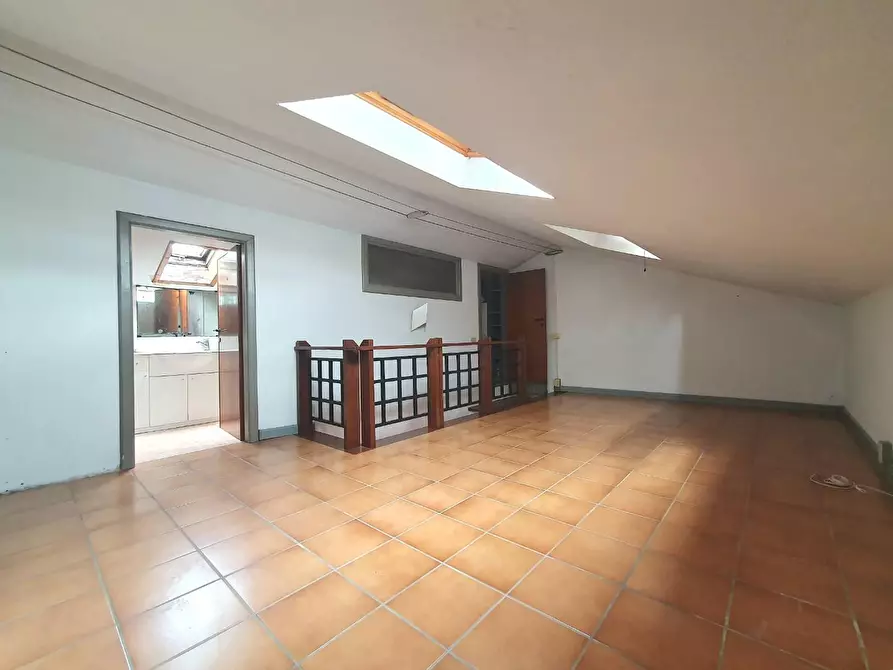 Immagine 44 di Appartamento in vendita  a Lucca