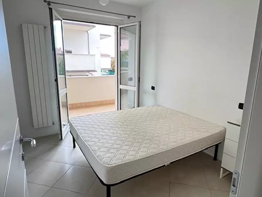 Immagine 15 di Appartamento in vendita  a Massa