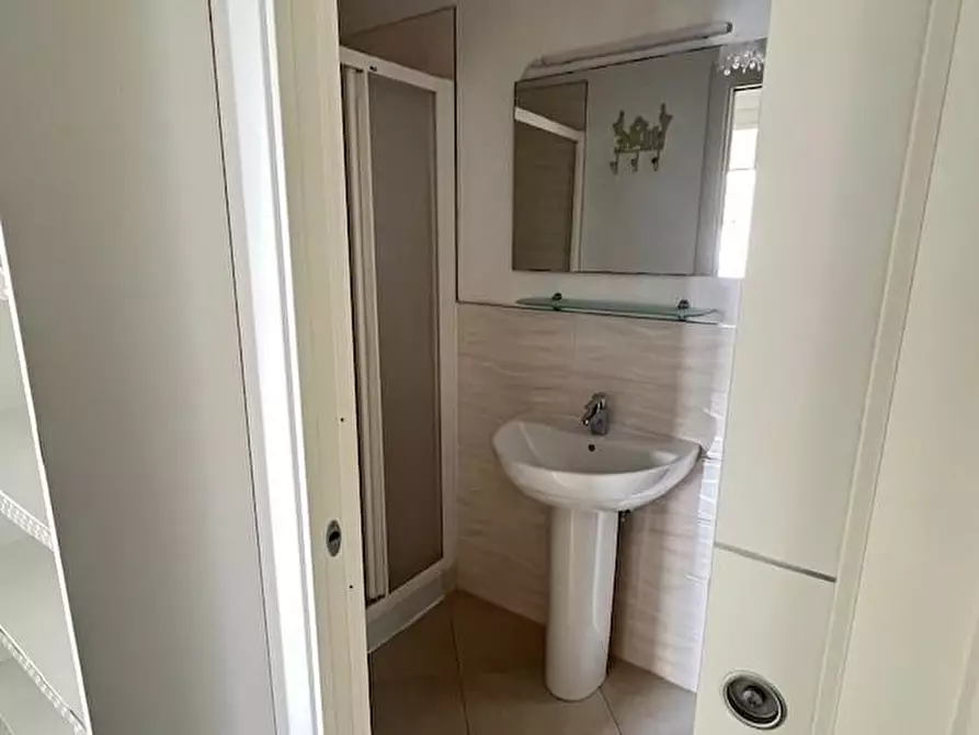 Immagine 32 di Appartamento in vendita  a Massa