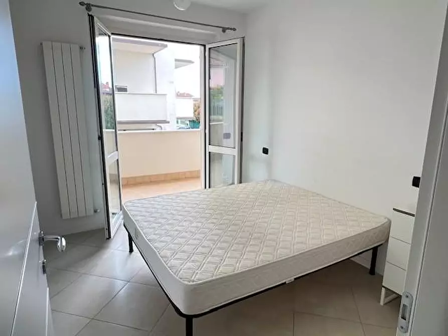 Immagine 14 di Appartamento in vendita  a Massa