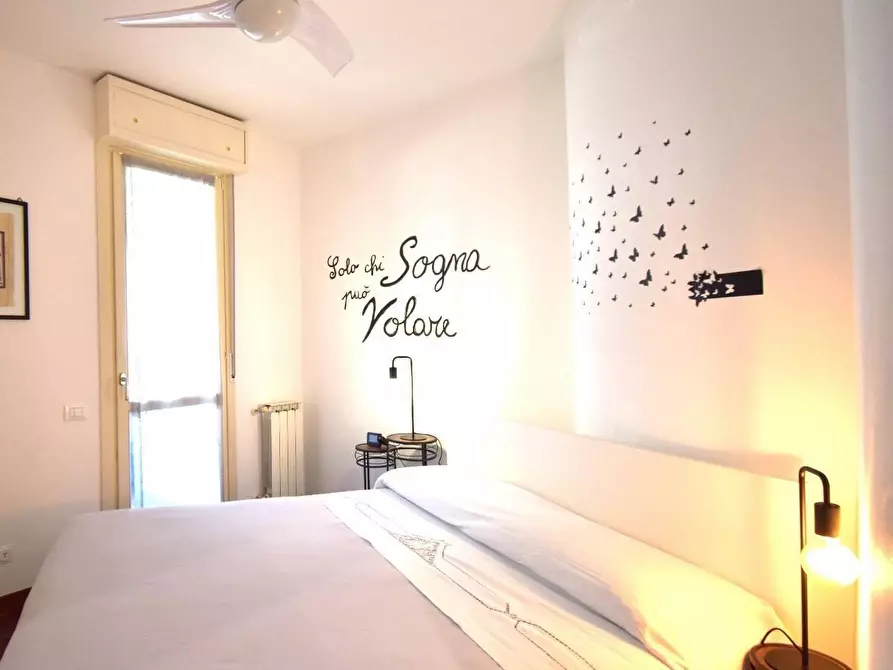 Immagine 11 di Appartamento in vendita  a Viareggio