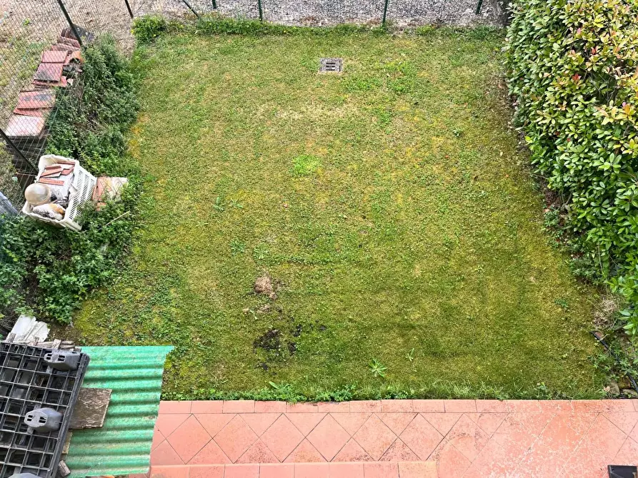 Immagine 18 di Casa colonica in vendita  a Montale