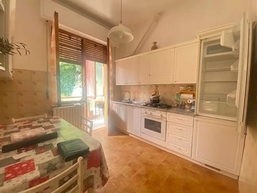 Immagine 22 di Appartamento in vendita  a Siena