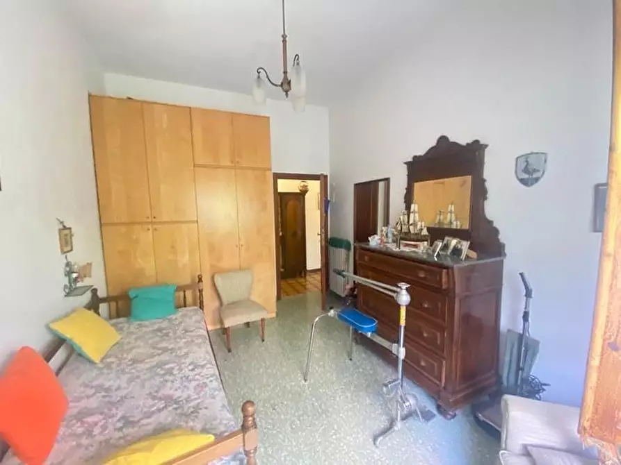 Immagine 8 di Appartamento in vendita  a Siena