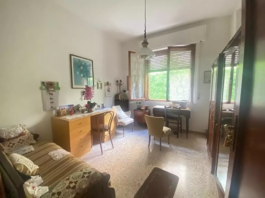 Immagine 13 di Appartamento in vendita  a Siena