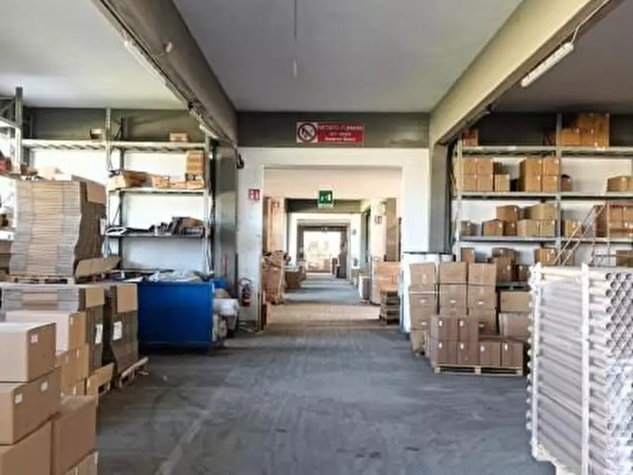 Immagine 2 di Attività artigianale in vendita  a Monsummano Terme