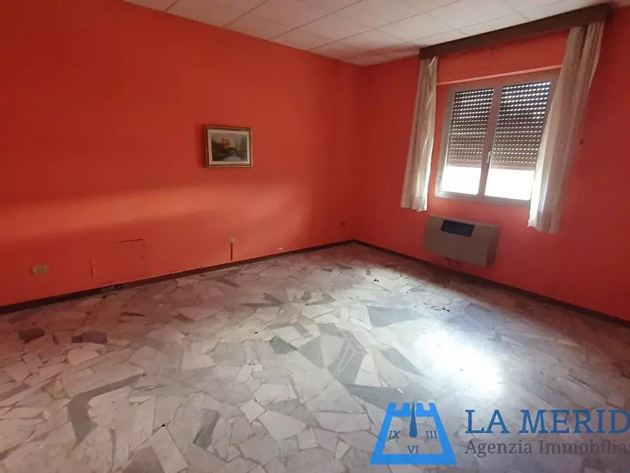 Immagine 48 di Attività artigianale in vendita  a Vinci