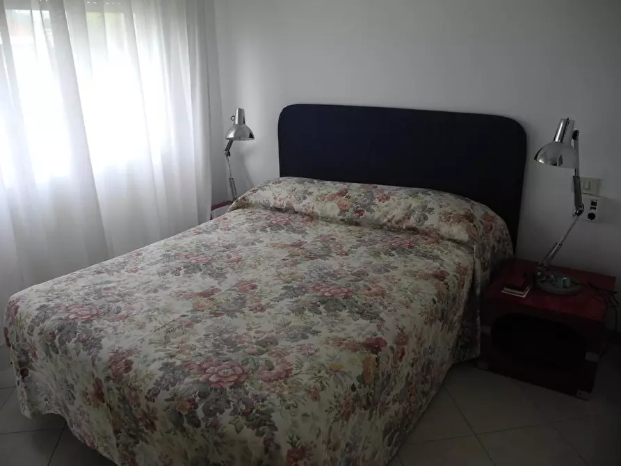 Immagine 7 di Villetta a schiera in vendita  a Montignoso