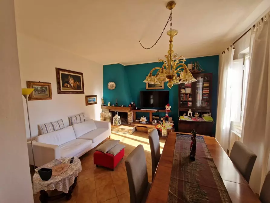 Immagine 3 di Casa bifamiliare in vendita  a Rosignano Marittimo