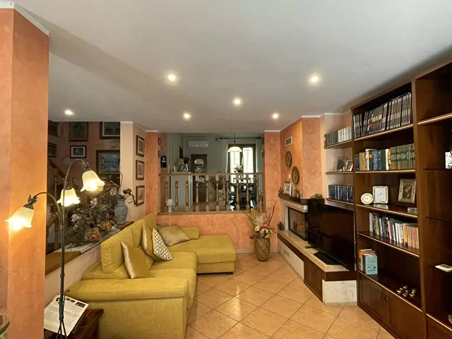 Immagine 1 di Villetta a schiera in vendita  a San Miniato