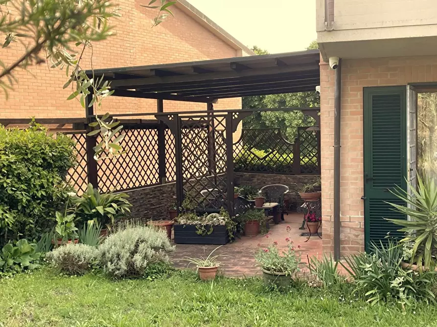 Immagine 41 di Villetta a schiera in vendita  a San Miniato