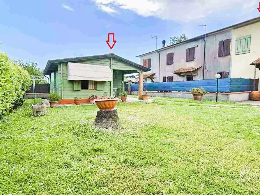 casa indipendente in vendita a Montignoso in zona Cinquale