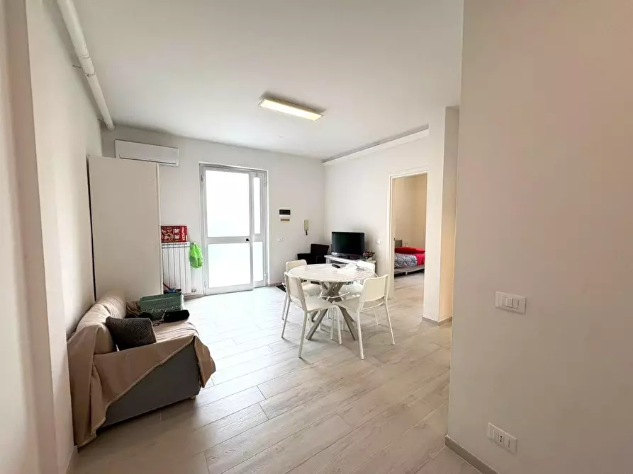 Immagine 2 di Appartamento in vendita  a Massa