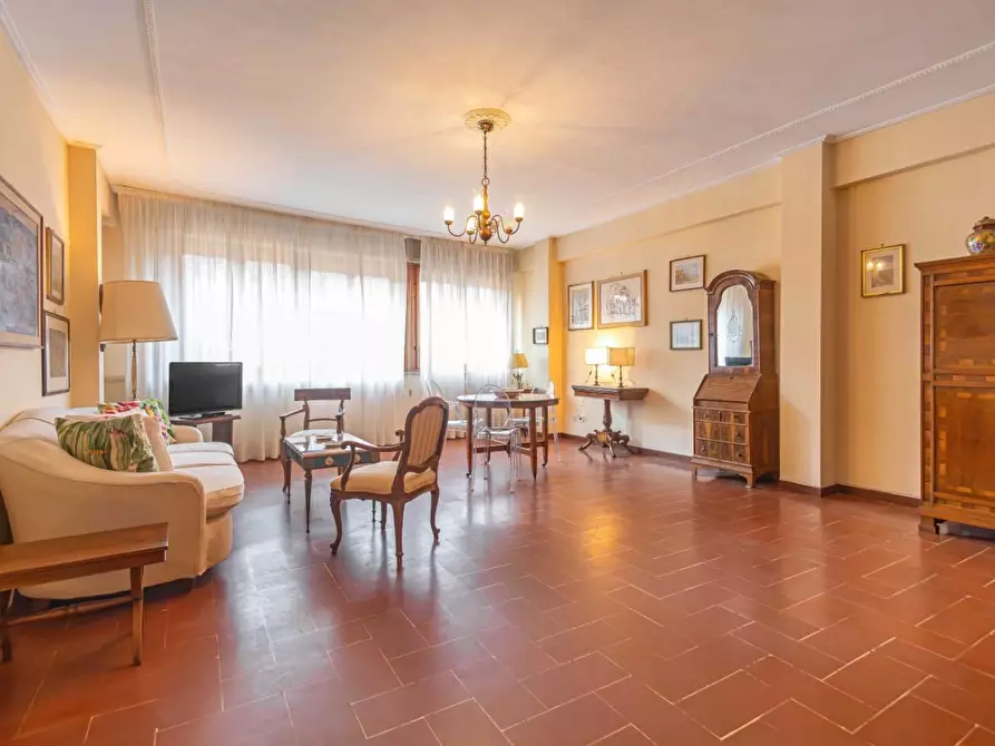 Immagine 2 di Appartamento in vendita  a Pisa