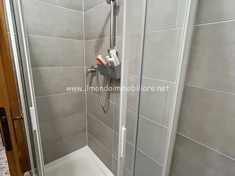 Immagine 10 di Appartamento in vendita  a Rosignano Marittimo