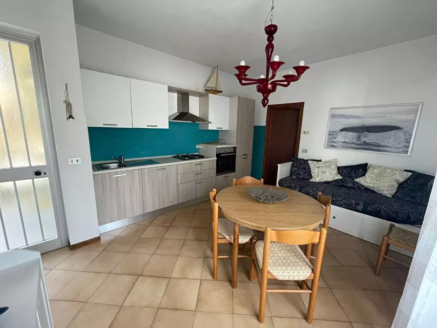 Immagine 14 di Appartamento in vendita  a Montignoso