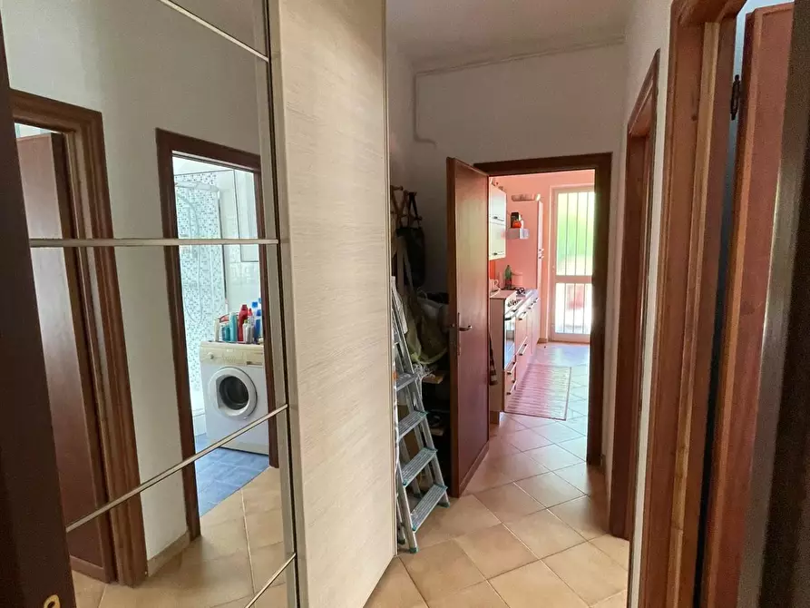 Immagine 6 di Appartamento in vendita  a Montignoso