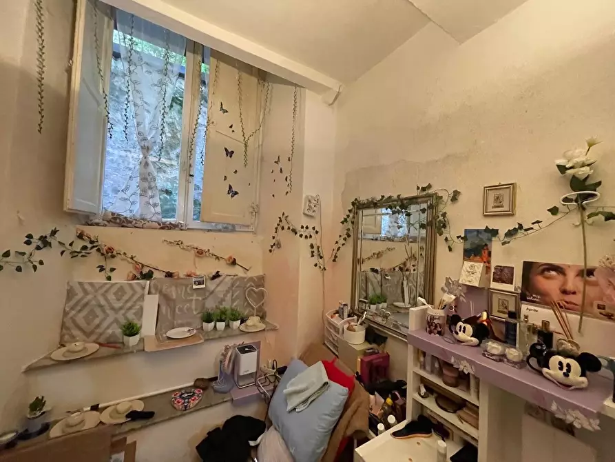 Immagine 12 di Appartamento in vendita  a Siena