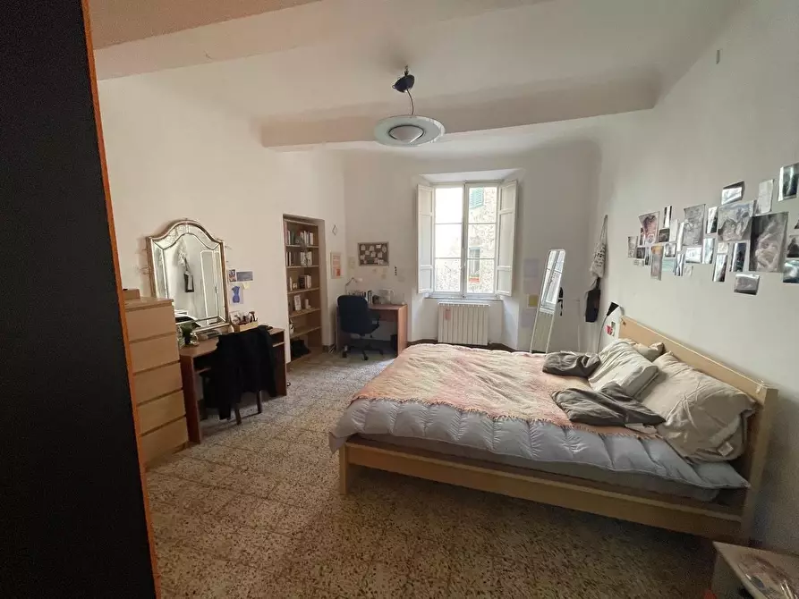 Immagine 14 di Appartamento in vendita  a Siena