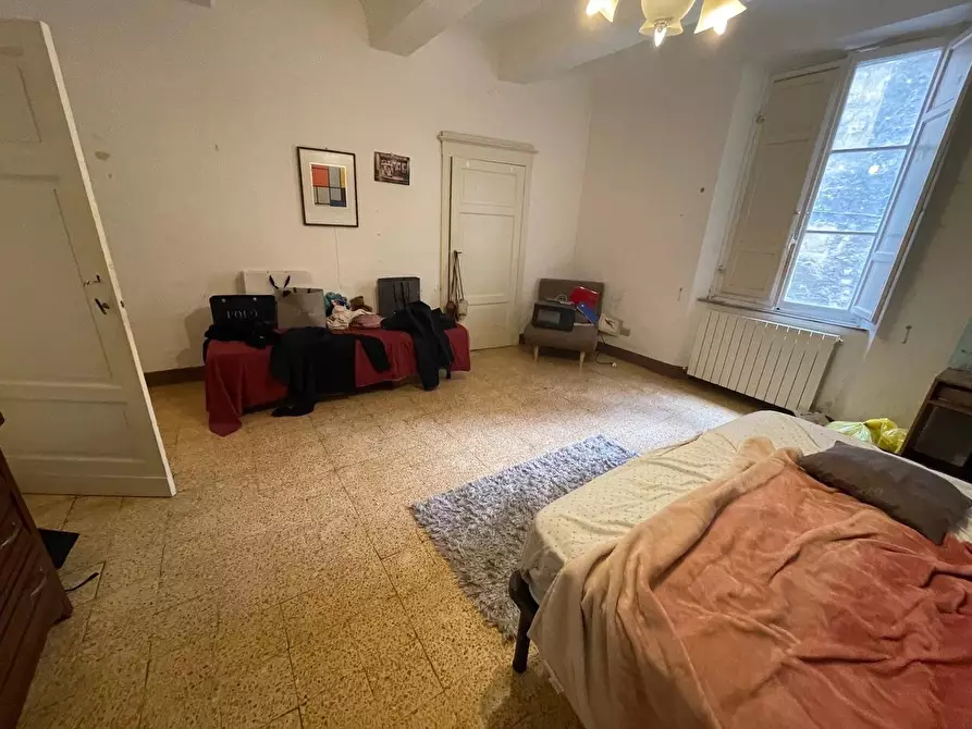 Immagine 27 di Appartamento in vendita  a Siena