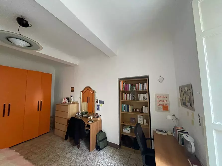 Immagine 18 di Appartamento in vendita  a Siena