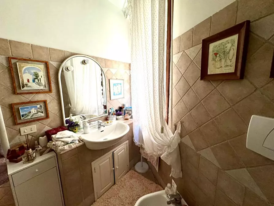 Immagine 27 di Appartamento in vendita  a Siena