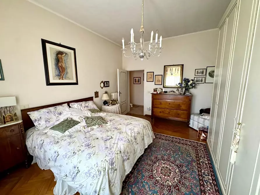 Immagine 24 di Appartamento in vendita  a Siena