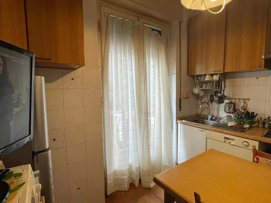 Immagine 2 di Appartamento in vendita  a Viareggio