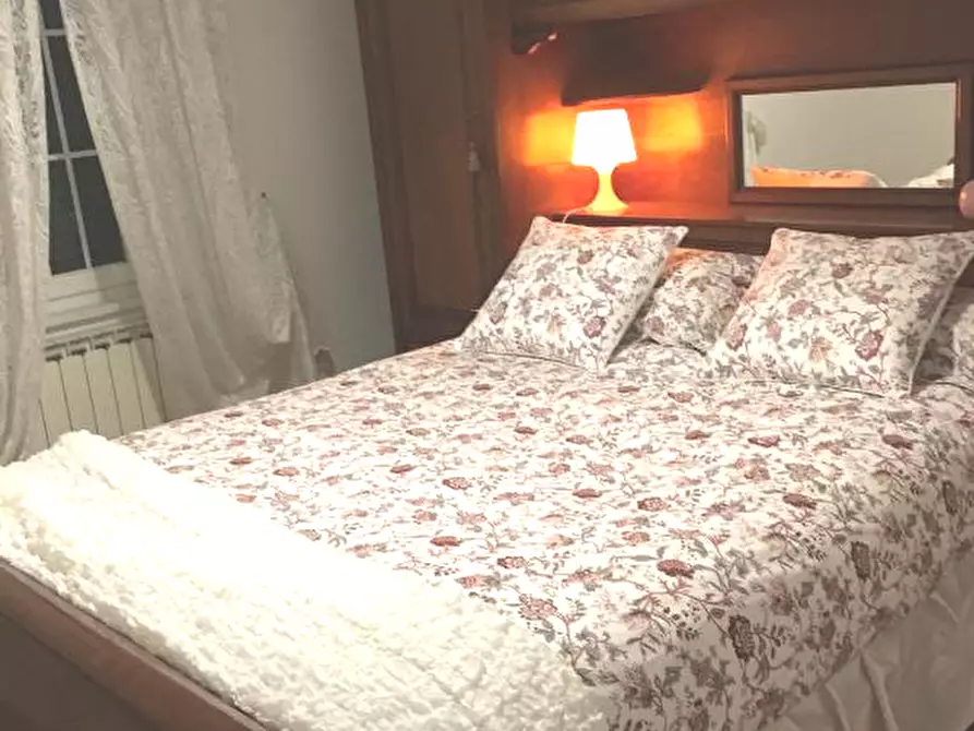 Immagine 12 di Appartamento in vendita  a Carrara