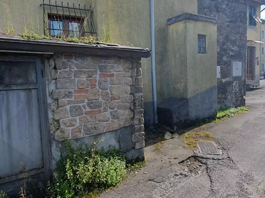 Immagine 37 di Terratetto in vendita  a Capannori