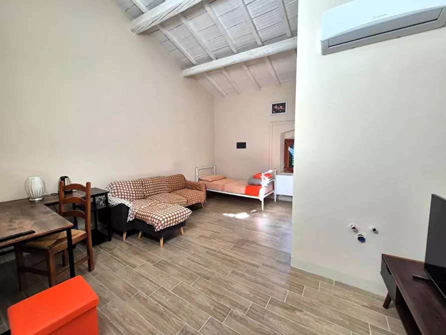 Immagine 4 di Palazzo in vendita  a Fucecchio