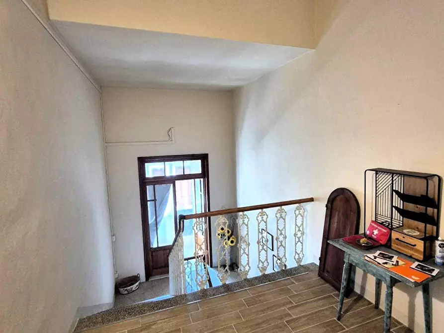 Immagine 17 di Palazzo in vendita  a Fucecchio