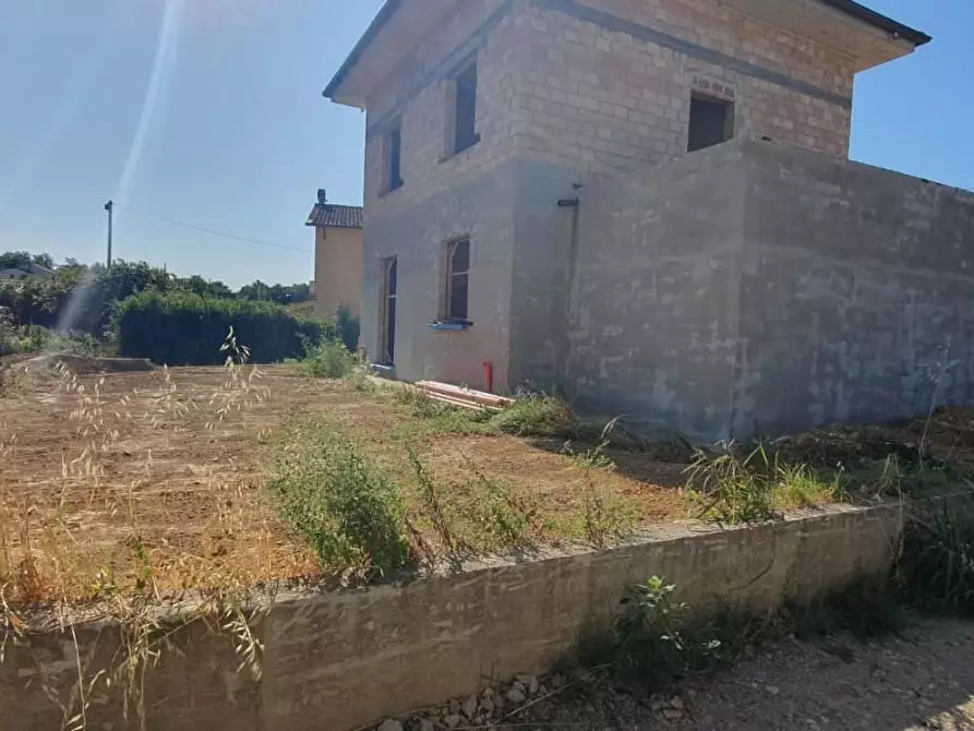 Immagine 11 di Villa in vendita  a Altopascio