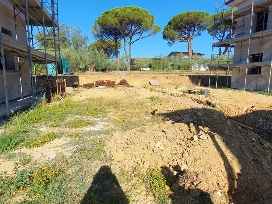 Immagine 15 di Villa in vendita  a Altopascio