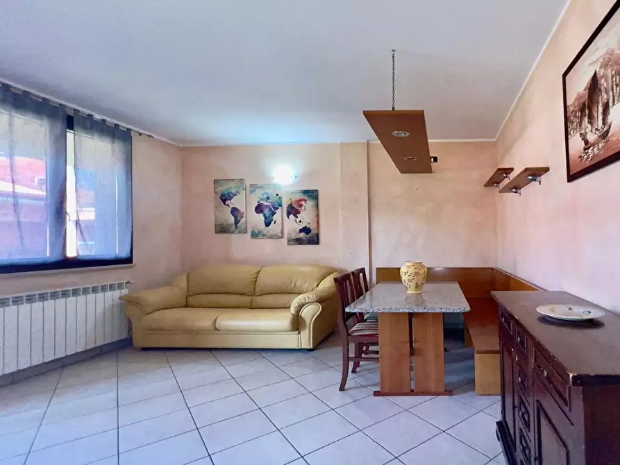 Immagine 3 di Appartamento in vendita  a Pietrasanta