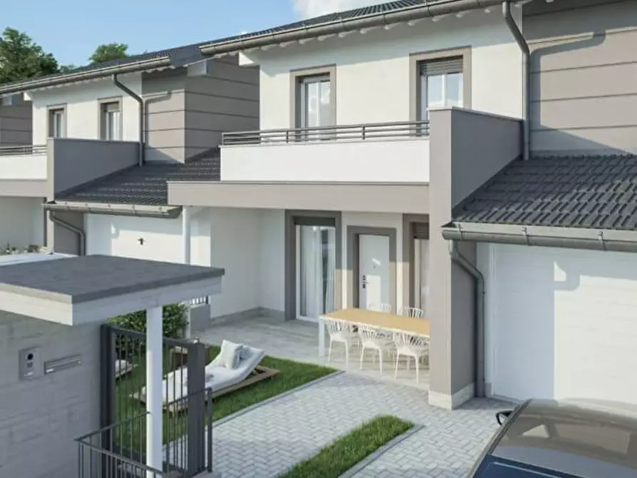 Immagine 6 di Villetta a schiera in vendita  a Campi Bisenzio