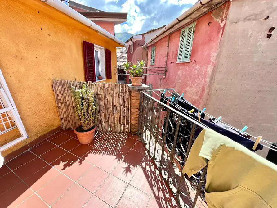 Immagine 14 di Terratetto in vendita  a Massa