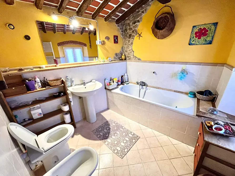 Immagine 4 di Terratetto in vendita  a Massa