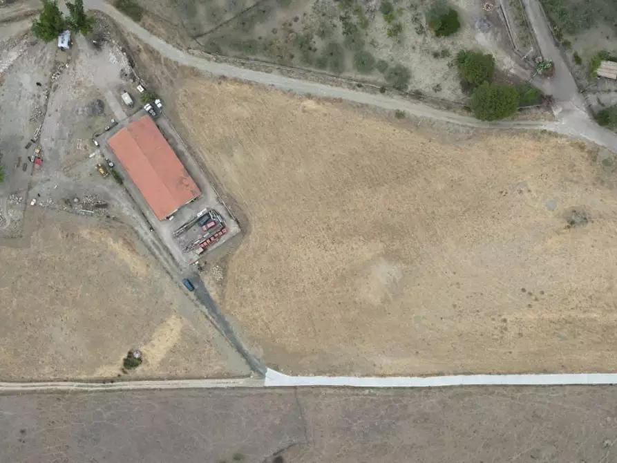 Immagine 1 di Attività artigianale in vendita  a Troina