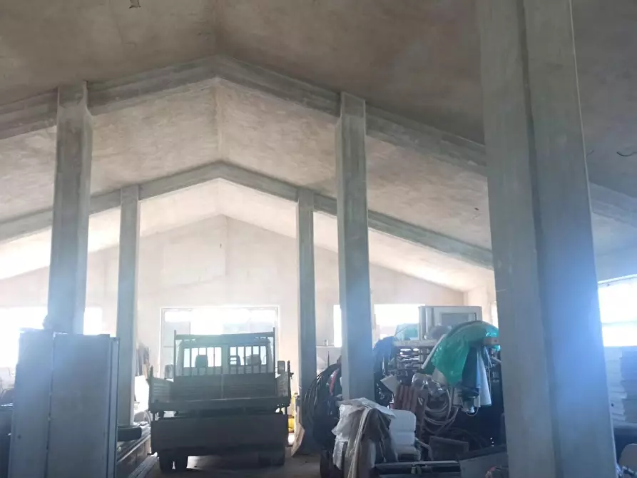 Immagine 7 di Attività artigianale in vendita  a Troina