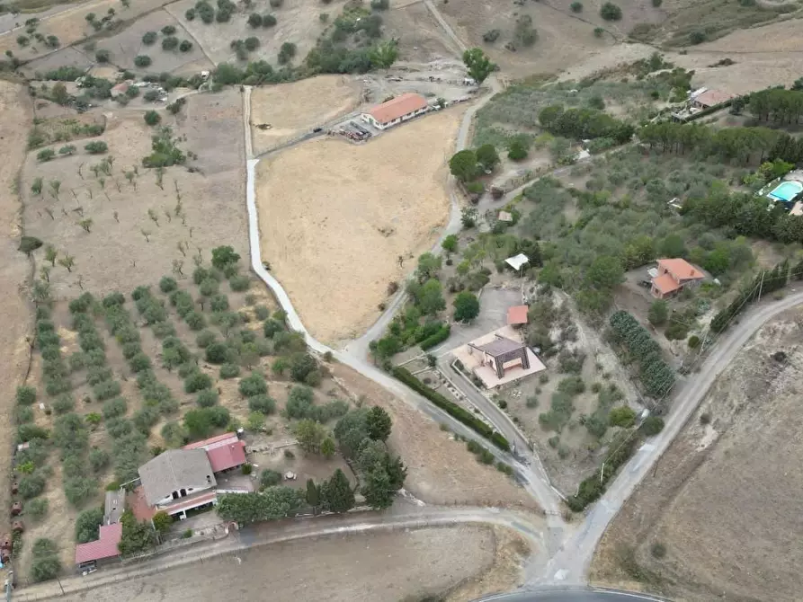 Immagine 19 di Attività artigianale in vendita  a Troina