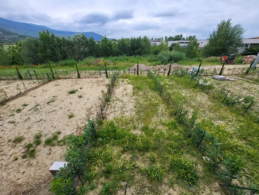 Immagine 8 di Villetta a schiera in vendita  a Calcinaia