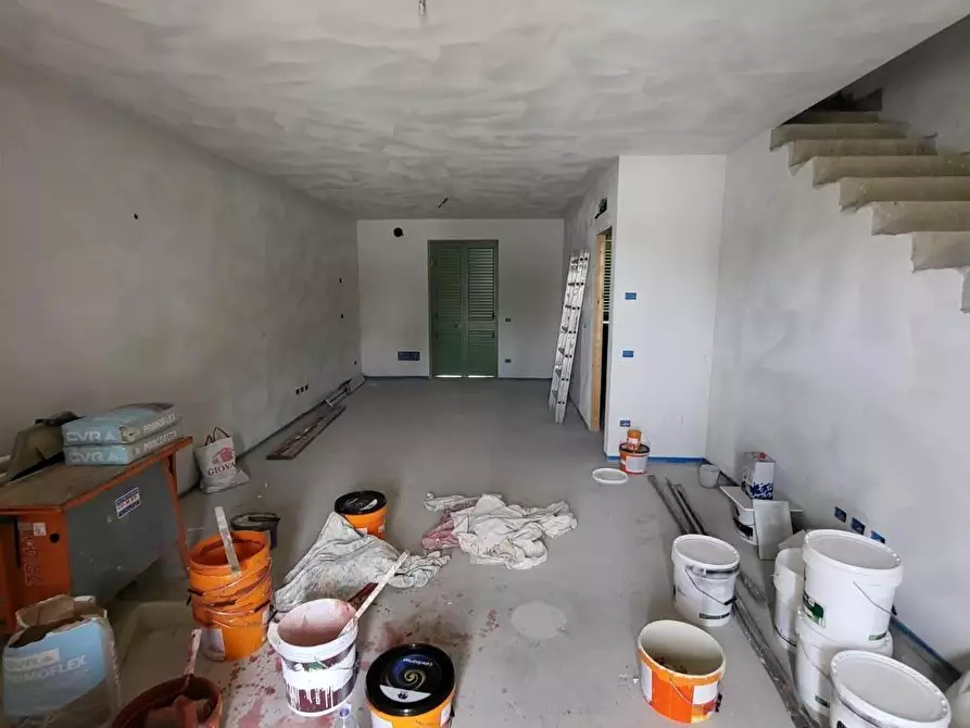 Immagine 4 di Villetta a schiera in vendita  a Calcinaia