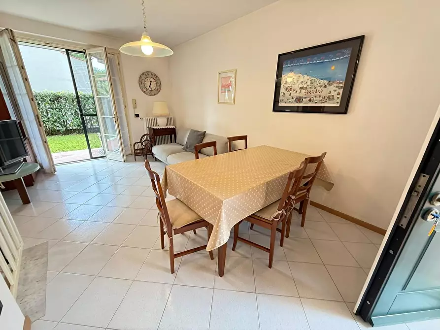 Immagine 8 di Appartamento in vendita  a Massa