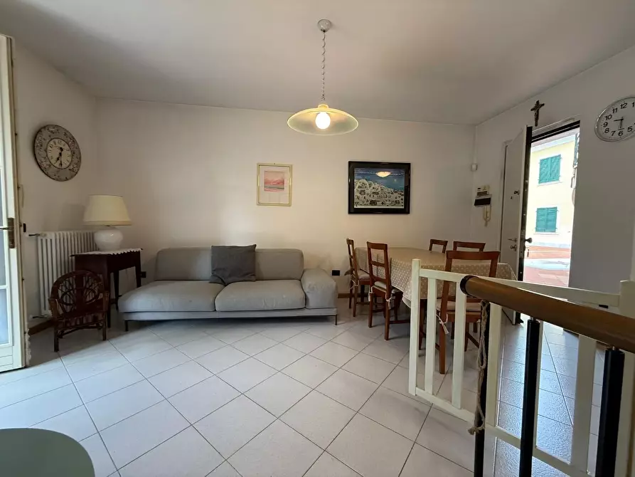 Immagine 9 di Appartamento in vendita  a Massa