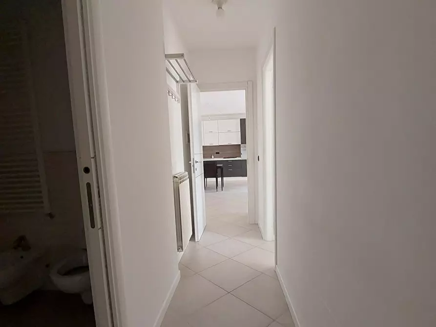 Immagine 16 di Appartamento in vendita  a Massa