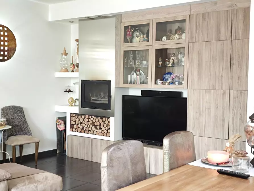 Immagine 10 di Appartamento in vendita  a Pontedera