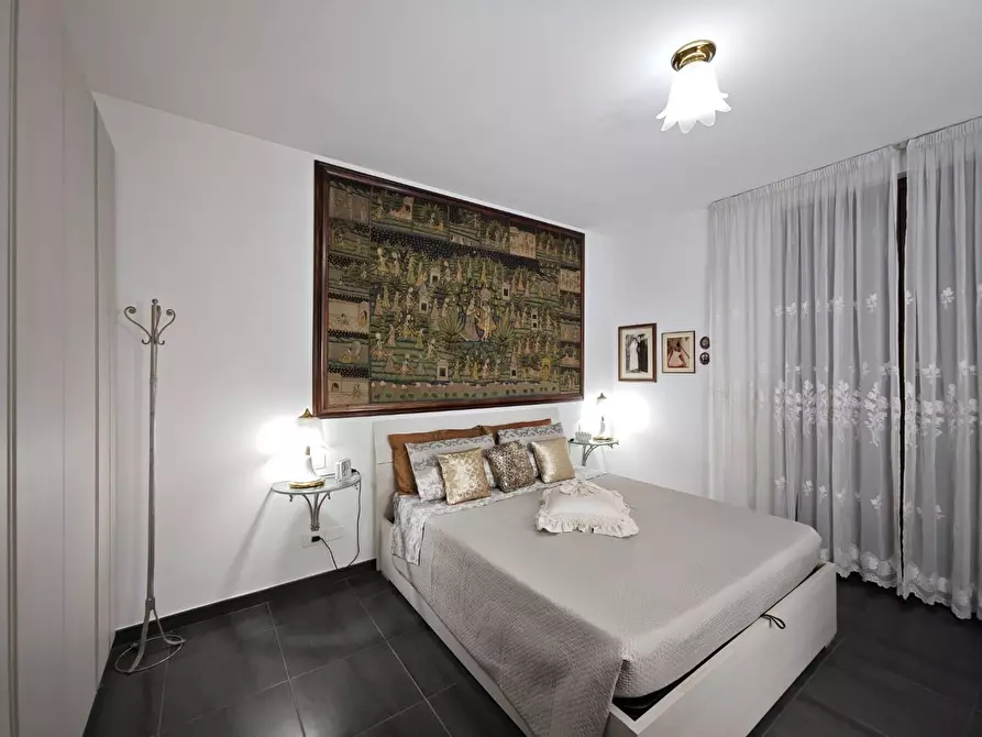 Immagine 23 di Appartamento in vendita  a Pontedera