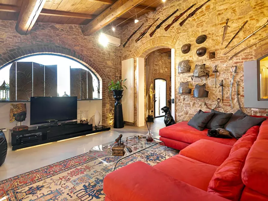 Immagine 23 di Porzione di casa in vendita  a Cascina