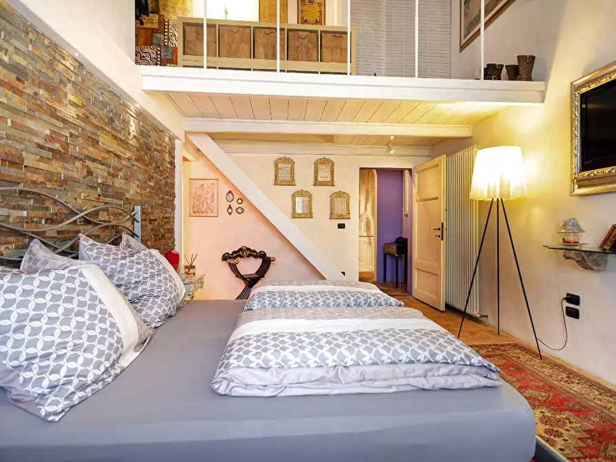 Immagine 33 di Porzione di casa in vendita  a Cascina